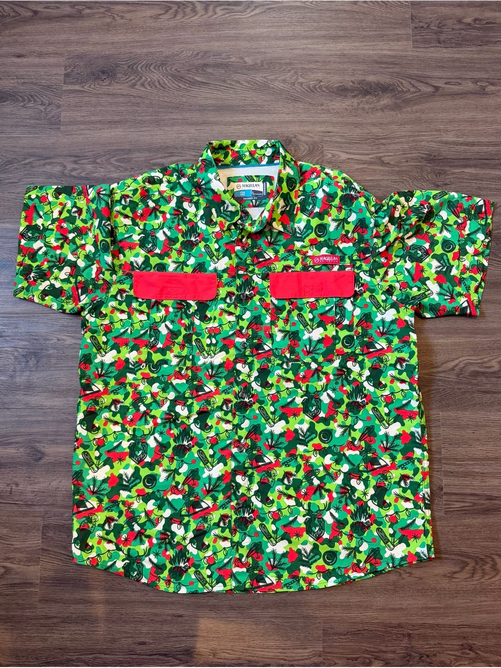 Magellan Outdoors Green Floral Print Short Sleeve Button-Down with Red Accents